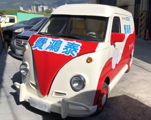 台北市立委廣告宣傳車